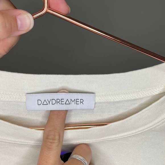 DAYDREAMER PINK FLOYD ANIMALS TOUR '77 LONG SLEEVE CROP TEE Size Medium - Picture 9 of 11